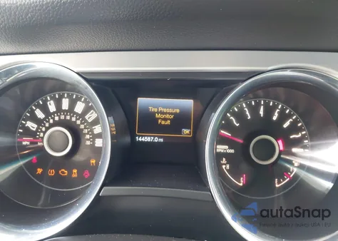 2014 Ford Mustang V6 Premium из США, поврежденный, VIN 1ZVBP8AMXE5248106